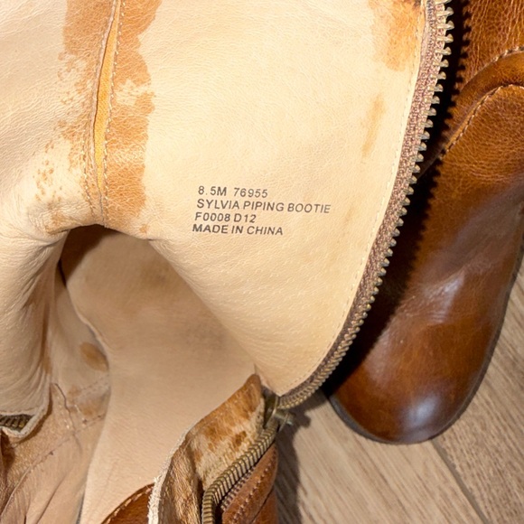 Frye Sylvia Piping Bootie Boots Soft Vintage Leather & Double Side Zipper Sz 8.5 - Picture 10 of 12